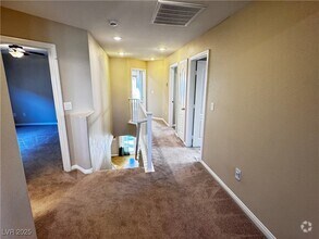 Building Photo - 5361 Candlespice Way