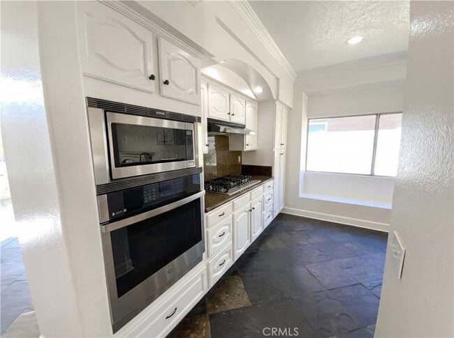 Foto del edificio - 3303 Deaver Dr