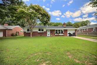 Building Photo - 13 Wendfield Cir