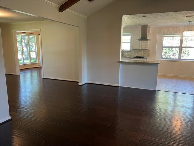 Building Photo - 12014 Westmere Dr
