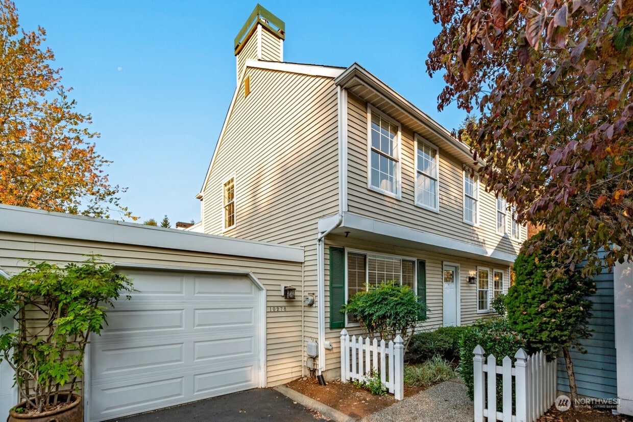 Primary Photo - 10278 NE 129th Ln