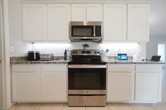 Foto del edificio - 4341 NW 34th Pl