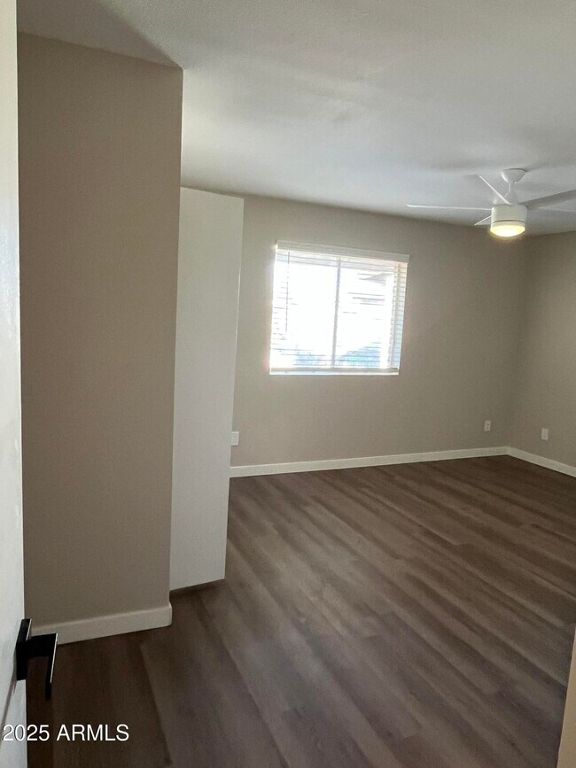 Building Photo - 10801 N 43rd Dr