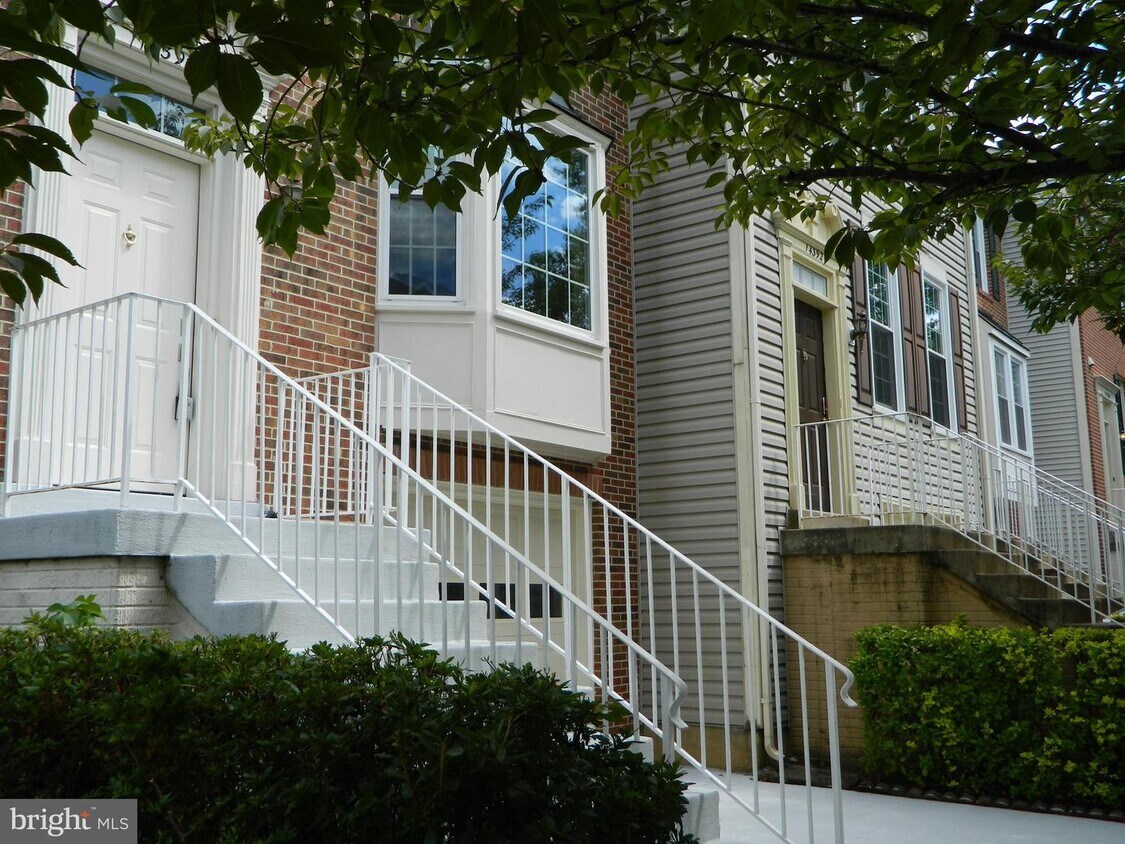 14394 Silo Valley View, Centreville, VA 20121 Townhome Rentals in
