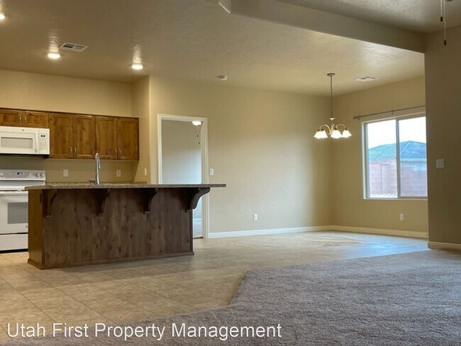 Building Photo - 3 br, 2 bath House - 622 N Sage Hen Dr.