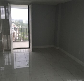 Building Photo - 3375 N Country Club Dr