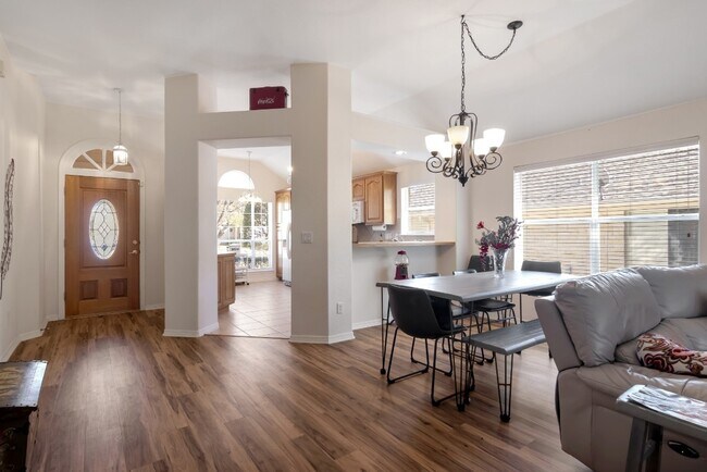 Building Photo - 107 Texas Traditions