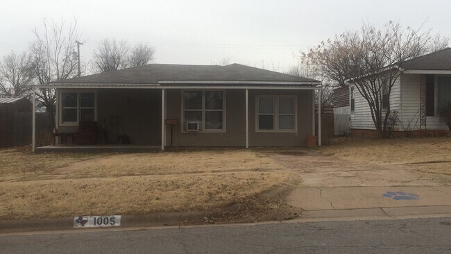 Foto del edificio - 1005 Ave K NW