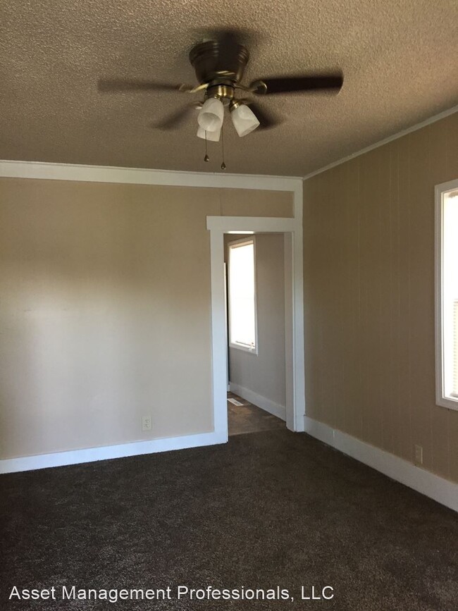 Foto del edificio - 3 br, 1 bath House - 142 Terry Avenue