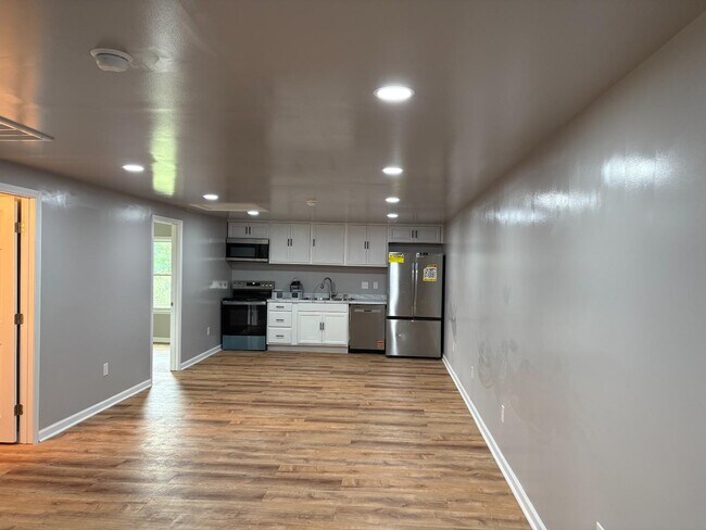 Building Photo - 201 Fort Shoals Rd
