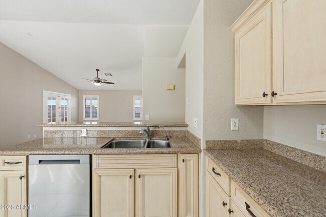 Building Photo - 3331 W Via Del Sol Dr