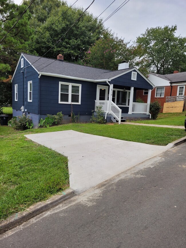 615 Washington St, Cramerton, NC 28032 House Rental in Cramerton, NC