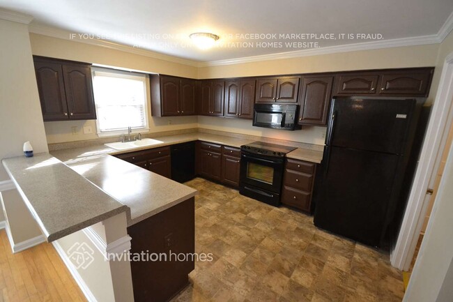 Building Photo - 1620 Brentwood Crossing SE