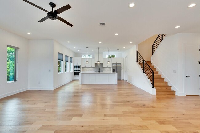 Building Photo - 5816 Harold Ct