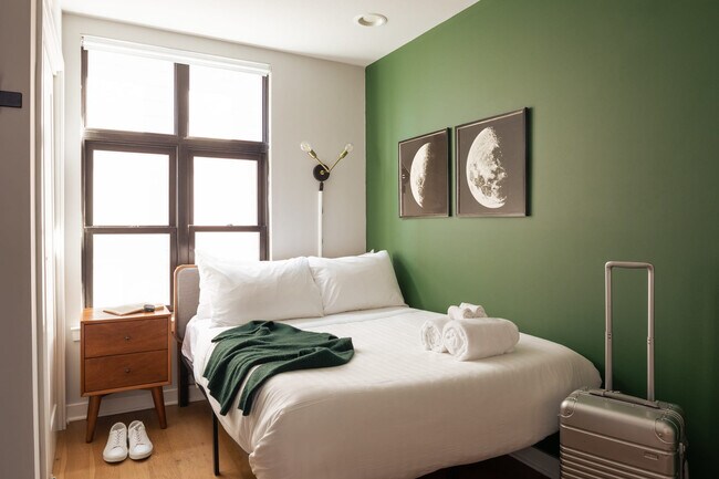 Foto del edificio - 222-24 Vine St