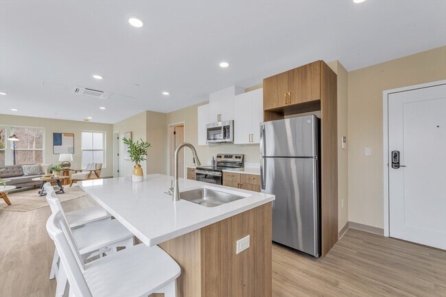 Foto del edificio - 377 Cummins Hwy