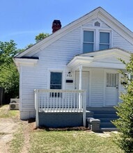 Building Photo - 902 East St