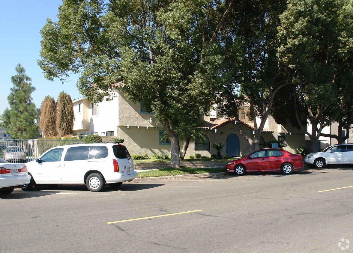 Primary Photo - 13122 7th St