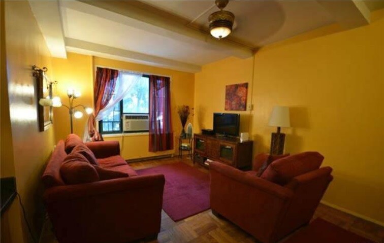 Primary Photo - 1735 Purdy St