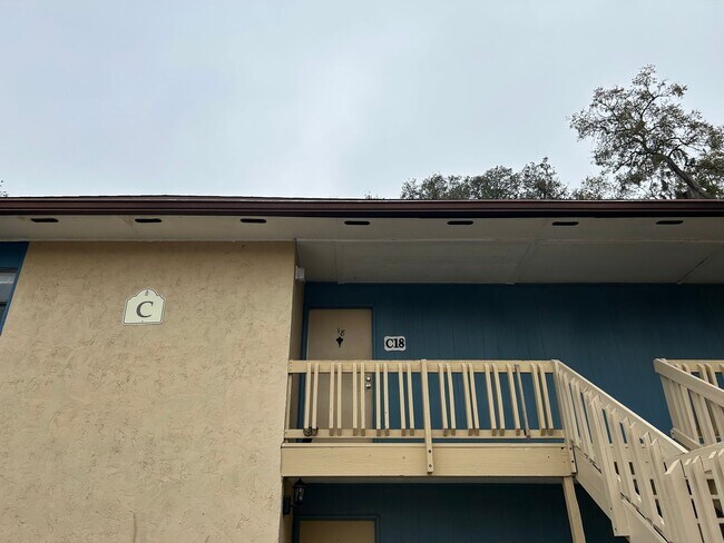 Building Photo - 2811 SW Archer Rd