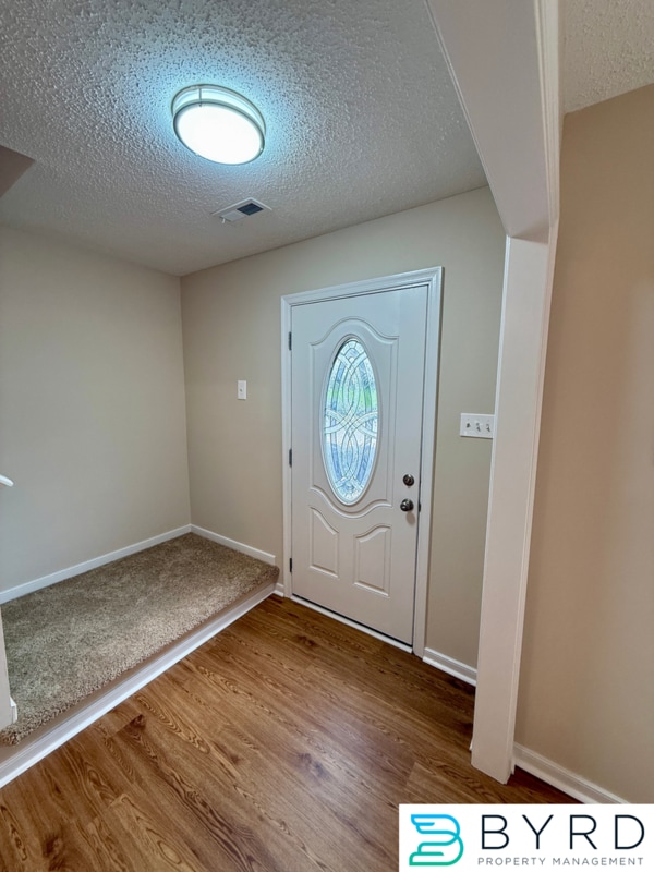 Building Photo - 913 Wheelwood Way
