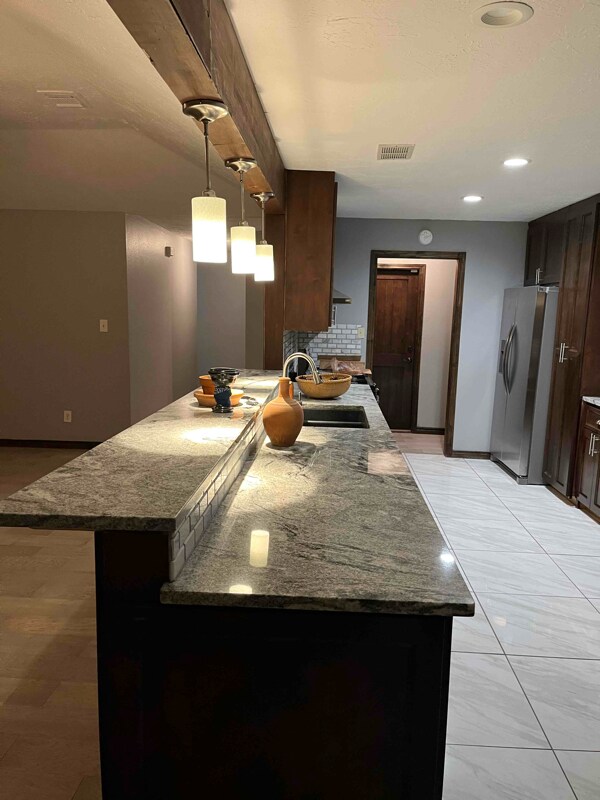 Primary Photo - 16623 Stonerun