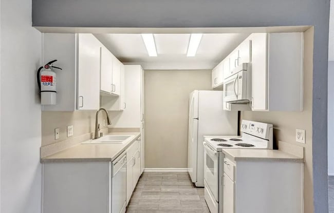 Building Photo - 3530 Elm Ave