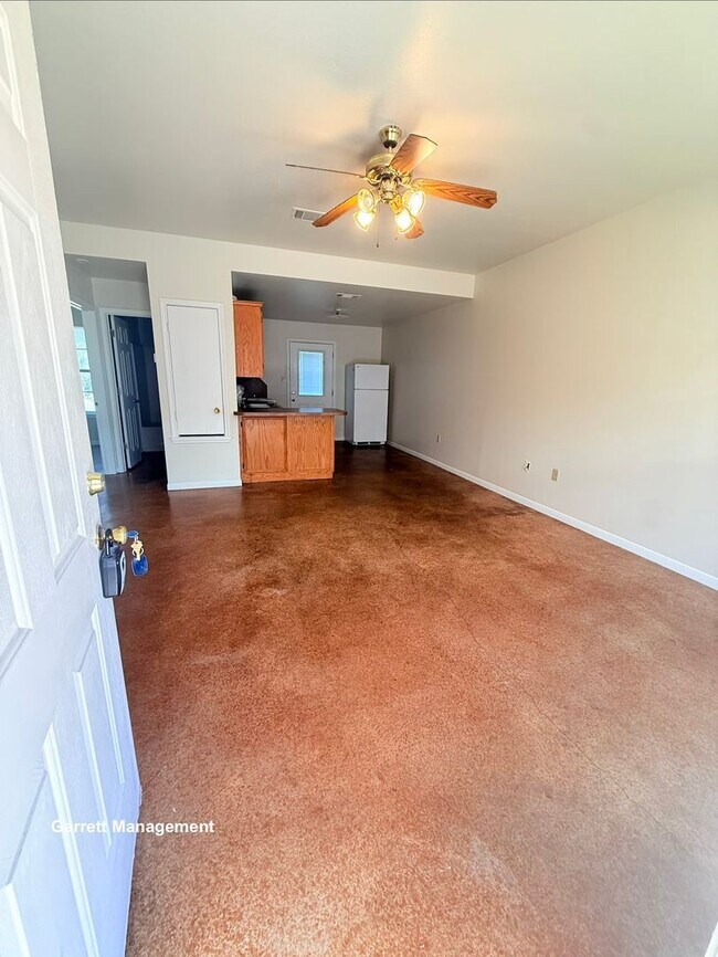 Foto del edificio - 813 E Ave I