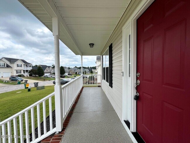 Building Photo - 1508 Thoroughbred Trail