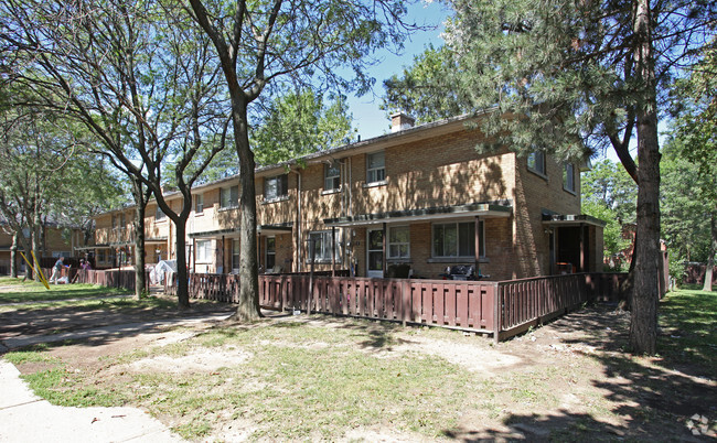 Photo - Lawrence Heights Apartments