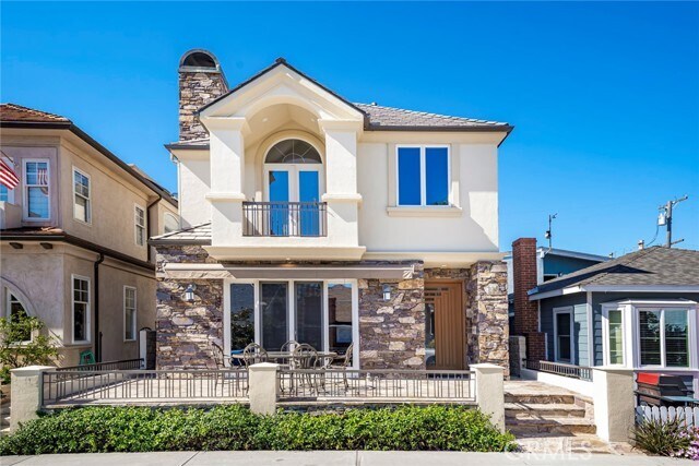 Foto del edificio - 119 Opal Ave