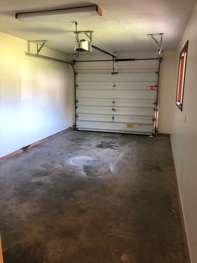 Foto del edificio - 4986 N Truesdel Dr