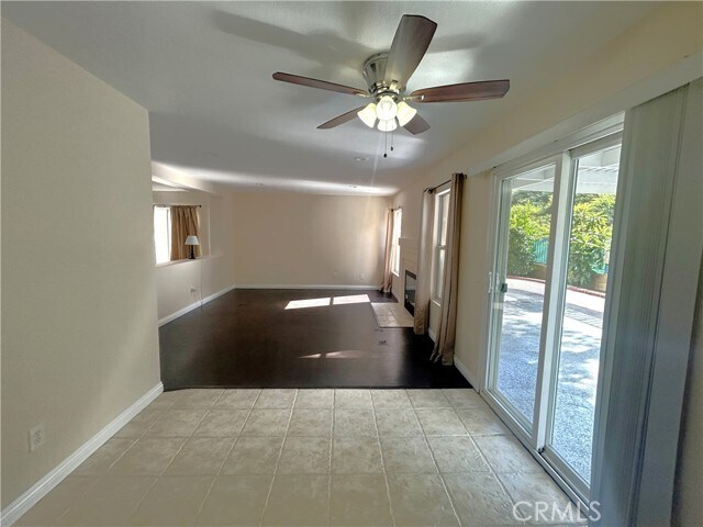 Foto del edificio - 16391 Misty Hill Dr