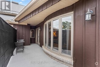 Building Photo - 11538 Longwoods Rd