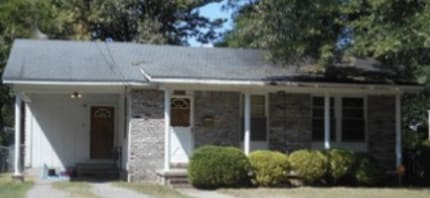 Building Photo - 3008 S Elm St