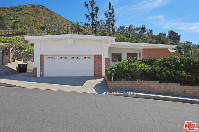 Foto del edificio - 1340 El Hito Cir