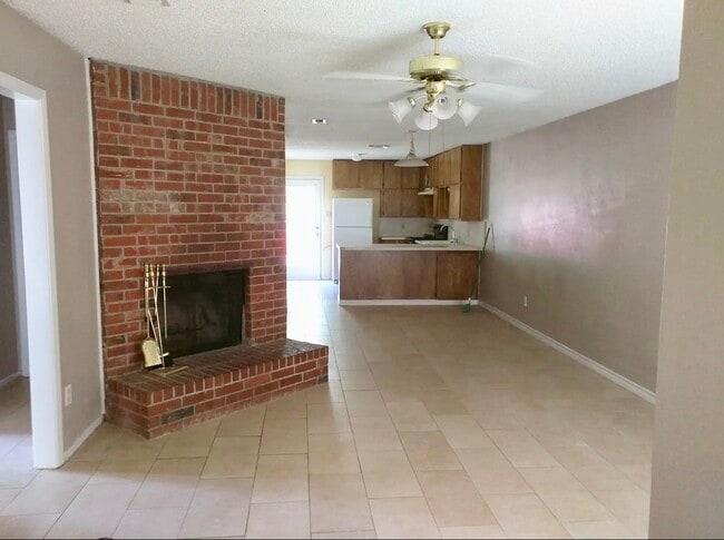 Foto del edificio - 2407 Ventura Dr