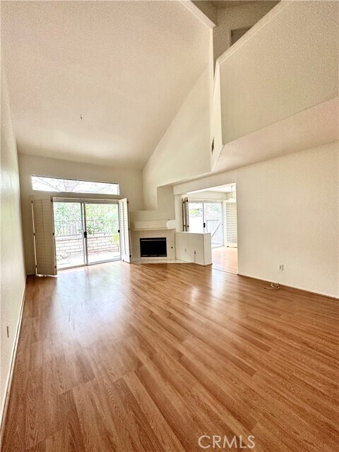 Building Photo - 541 S Glenhurst Dr
