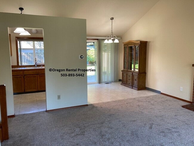 Building Photo - 2511 NE 161st Ave