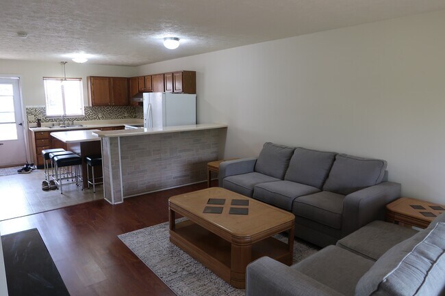 Foto del edificio - 140 Carriage Ln SW
