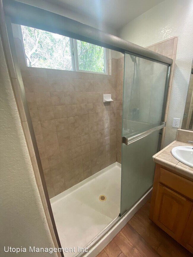 Building Photo - 3 br, 2 bath House - 121 Gold Nugget Drive