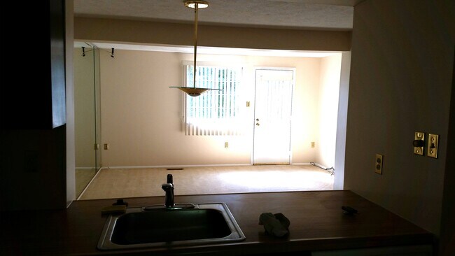Living room and dining room - 1103 Bonnie Brae Dr