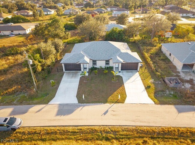 Foto del edificio - 4417 22nd St SW