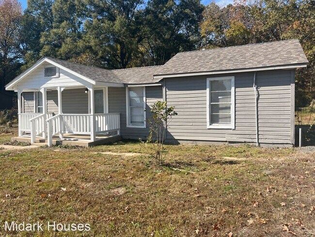 Building Photo - 1 br, 1 bath House - 7703 Batesville Pike