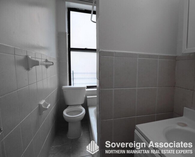 Foto del edificio - 631 Edgecombe Ave