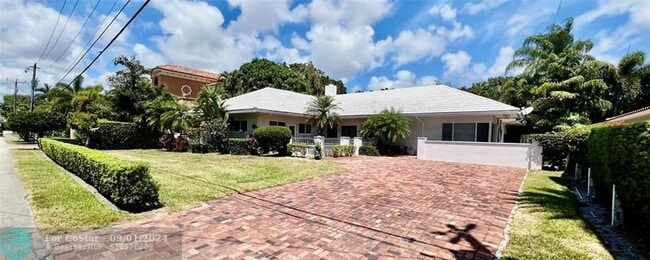 Building Photo - 2325 Barcelona Dr