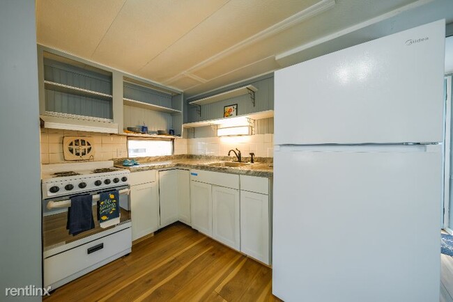 Foto del edificio - 1 br, 1 bath Mobile Home - 53 5th St