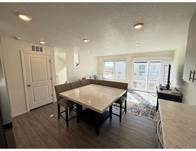 Mesa de cocina - 6027 Notch Top Way