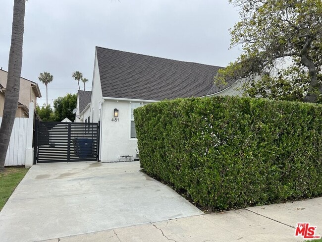 Building Photo - 481 S Holt Ave