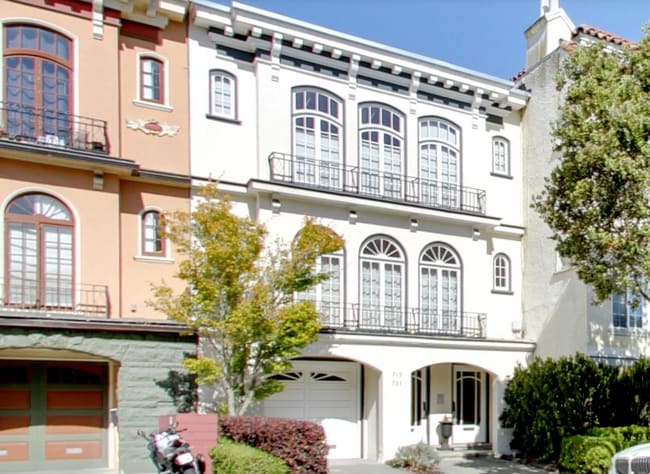 Building Photo - Expansive Top-Floor Richmond Flat | 2BD + Sunroom | Parking Included | Nearly 1,900 Sq. Ft.